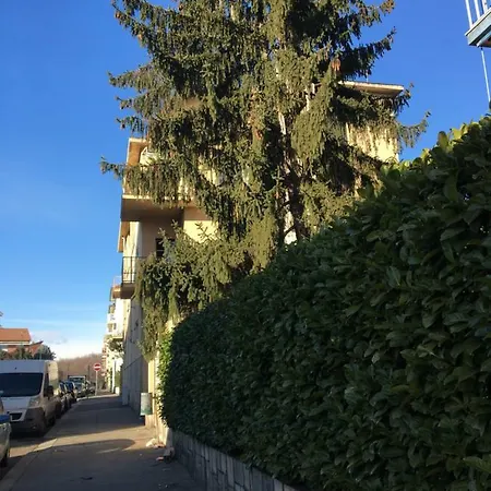 Apartamento Green Park 2 Mansardato Con Box Auto In Loco